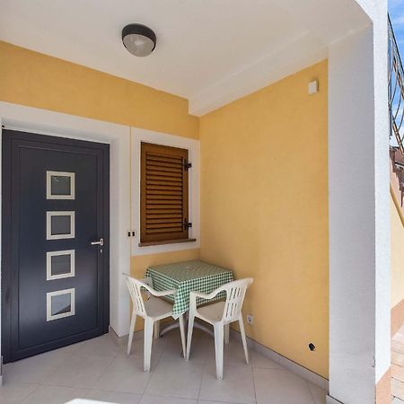 Apartmani Rino, Πόρετς Εξωτερικό φωτογραφία