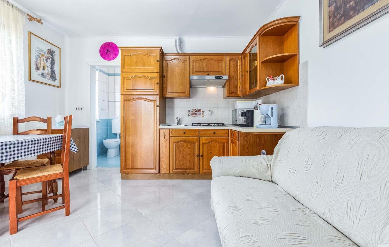 Apartmani Rino, Πόρετς Εξωτερικό φωτογραφία